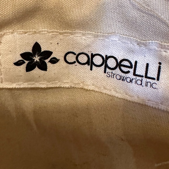 Cappelli Straworld Zippered Straw Tote Bag purchased in Waikiki Beach, Hawaii - Picture 4 of 7